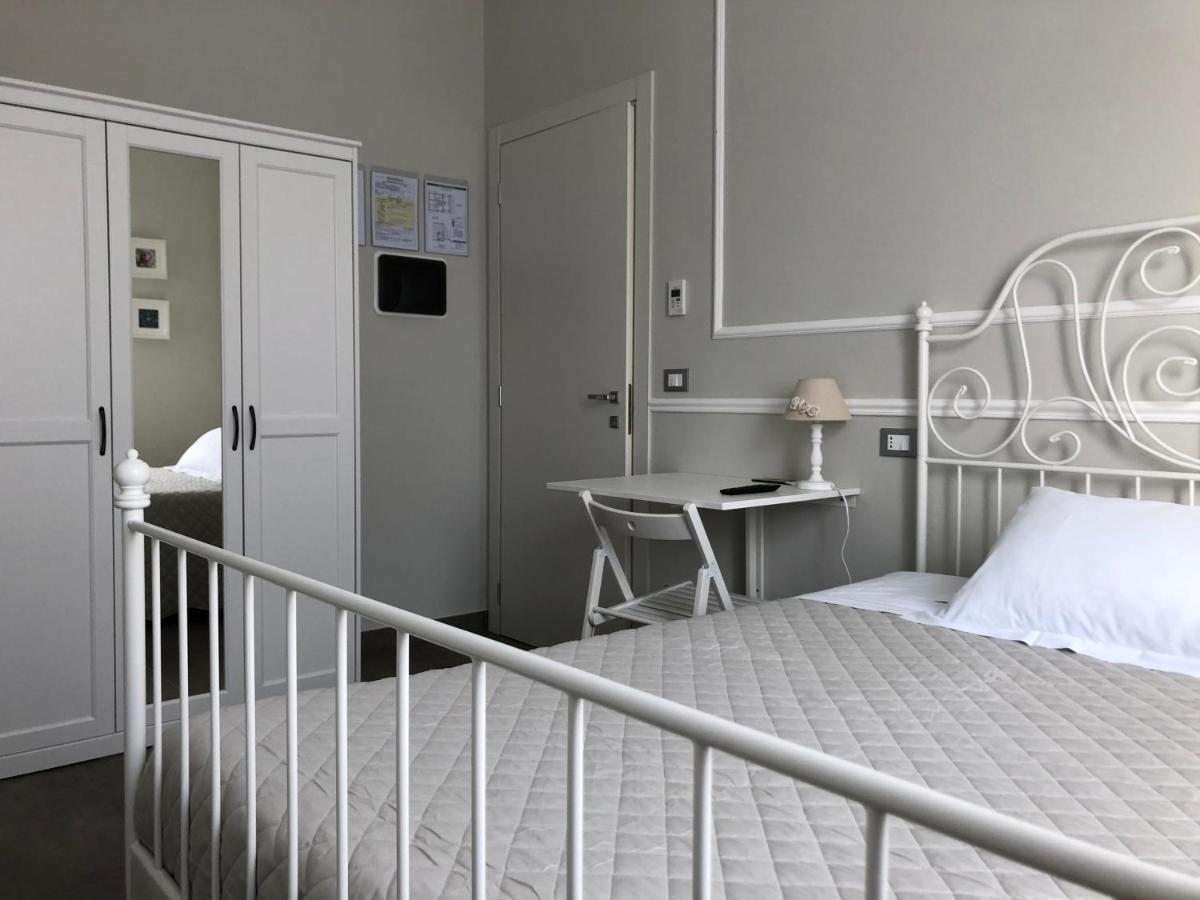 La Dama Room&Breakfast Russi Екстериор снимка