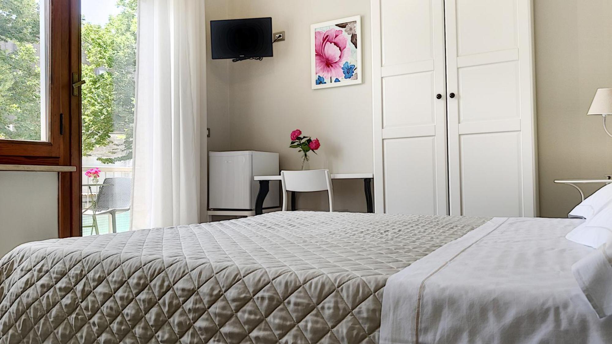 La Dama Room&Breakfast Russi Екстериор снимка