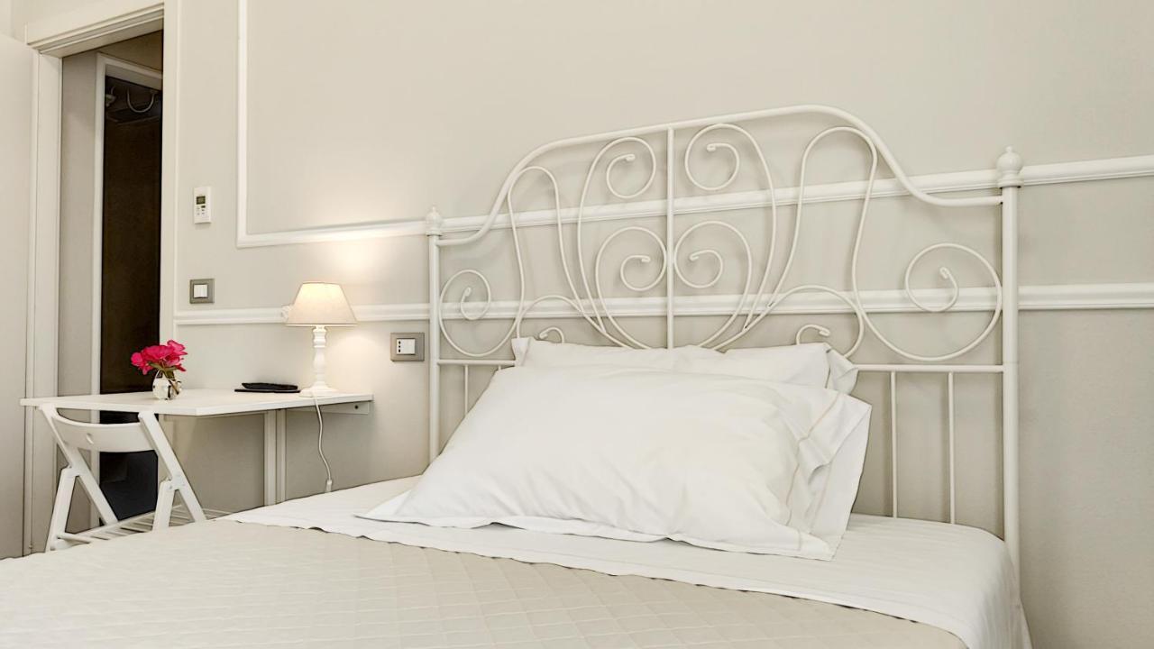 La Dama Room&Breakfast Russi Екстериор снимка