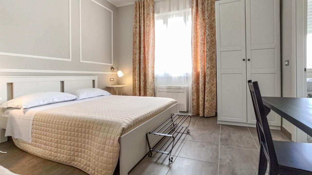 La Dama Room&Breakfast Russi Екстериор снимка